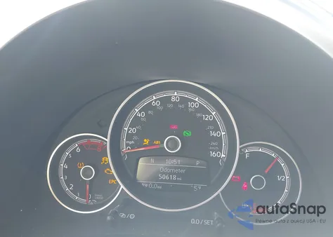 2018 Volkswagen Beetle 2.0T Se z USA, uszkodzony, nr VIN 3VWJD7AT3JM726599